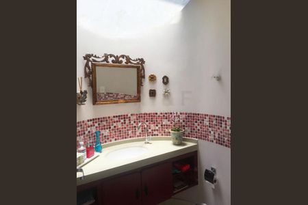 Casa à venda com 144m², 3 quartos e 1 vaga