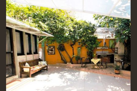 Casa à venda com 144m², 3 quartos e 1 vaga