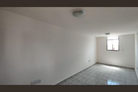 Sala de apartamento para alugar com 2 quartos, 56m² em Conjunto Residencial José Bonifácio, São Paulo