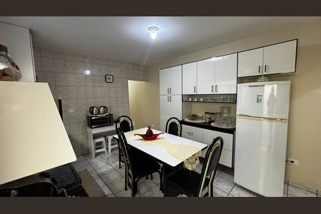Casa à venda com 278m², 5 quartos e 3 vagas Casa à venda com 278m², 5 quartos e 3 vagasCozinha 1