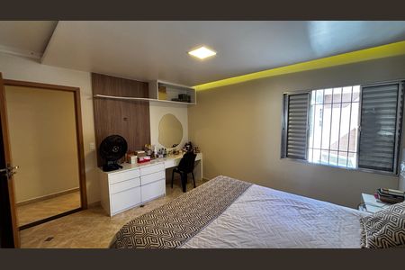 Casa à venda com 278m², 5 quartos e 3 vagas Casa à venda com 278m², 5 quartos e 3 vagasSuíte