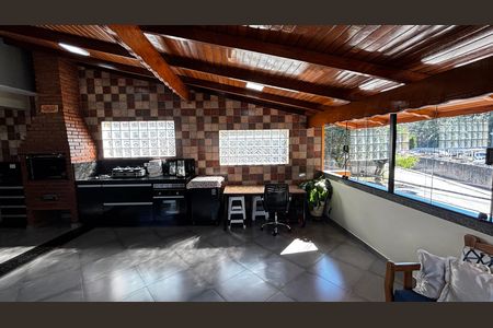 Casa à venda com 278m², 5 quartos e 3 vagas Casa à venda com 278m², 5 quartos e 3 vagasVaranda Gourmet