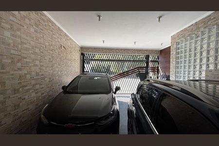 Casa à venda com 278m², 5 quartos e 3 vagas Casa à venda com 278m², 5 quartos e 3 vagasGaragem