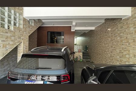Garagem de casa à venda com 5 quartos, 278m² em Parque Capuava, Santo André