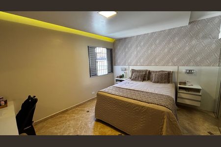 Casa à venda com 278m², 5 quartos e 3 vagas Casa à venda com 278m², 5 quartos e 3 vagasSuíte