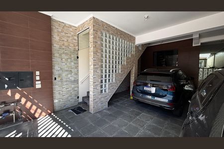 Casa à venda com 278m², 5 quartos e 3 vagas Casa à venda com 278m², 5 quartos e 3 vagasGaragem
