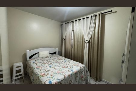 Casa à venda com 278m², 5 quartos e 3 vagas Casa à venda com 278m², 5 quartos e 3 vagasQuarto 1