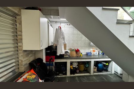 Casa à venda com 278m², 5 quartos e 3 vagas Casa à venda com 278m², 5 quartos e 3 vagasÁrea de Serviço