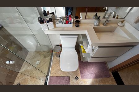 Casa à venda com 278m², 5 quartos e 3 vagas Casa à venda com 278m², 5 quartos e 3 vagasBanheiro 2