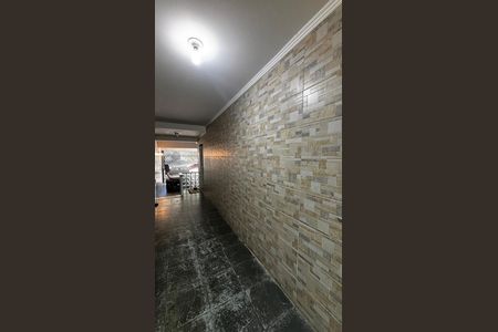 Casa à venda com 278m², 5 quartos e 3 vagas Casa à venda com 278m², 5 quartos e 3 vagasCorredor