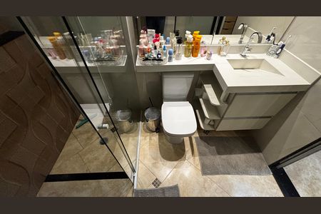Casa à venda com 278m², 5 quartos e 3 vagas Casa à venda com 278m², 5 quartos e 3 vagasBanheiro da Suíte