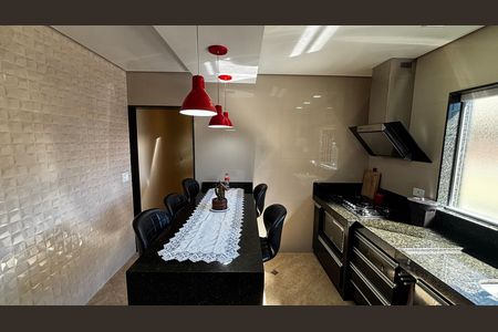 Casa à venda com 278m², 5 quartos e 3 vagas Casa à venda com 278m², 5 quartos e 3 vagasCozinha 2