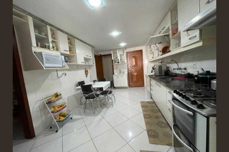 Apartamento à venda com 141m², 3 quartos e 3 vagas