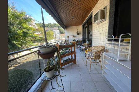 Apartamento à venda com 141m², 3 quartos e 3 vagas