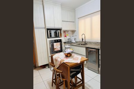 Casa à venda com 3 quartos, 360m² em Cidade Mãe do Céu, São Paulo