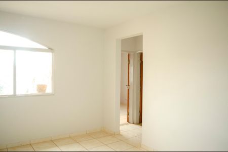 Apartamento para alugar com 72m², 2 quartos e 1 vagaSala