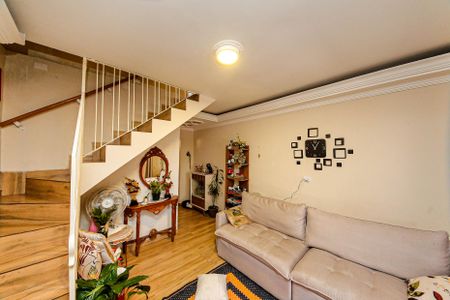 Casa à venda com 200m², 4 quartos e 2 vagasSala