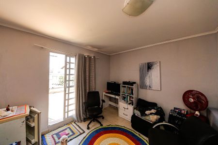 Casa à venda com 200m², 4 quartos e 2 vagasQuarto 2