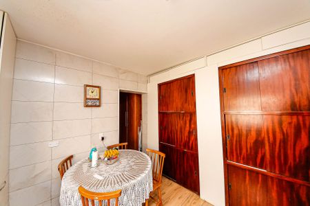 Casa à venda com 200m², 4 quartos e 2 vagasCozinha