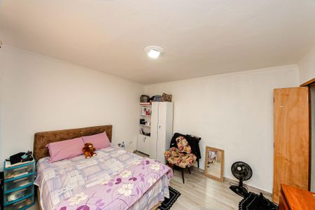 Casa à venda com 200m², 4 quartos e 2 vagasQuarto 4