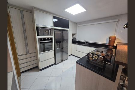 Casa à venda com 157m², 3 quartos e 2 vagas