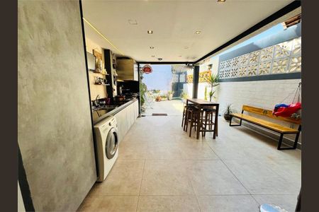 Casa à venda com 158m², 3 quartos e 2 vagas