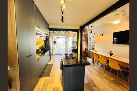 Casa à venda com 158m², 3 quartos e 2 vagas