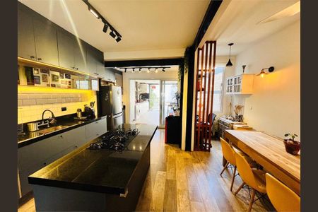 Casa à venda com 158m², 3 quartos e 2 vagas