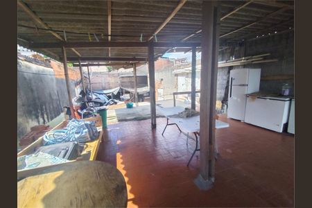 Casa à venda com 3 quartos, 231m² em Vila São José, São Paulo