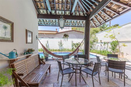 Casa à venda com 4 quartos, 388m² em Jardim Marajoara, São Paulo