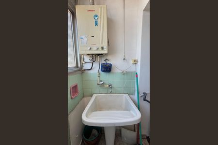 Apartamento à venda com 240m², 3 quartos e 1 vagaÁrea de Serviço