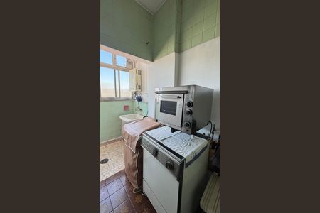 Apartamento à venda com 240m², 3 quartos e 1 vagaÁrea de Serviço