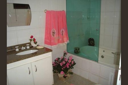 Casa à venda com 2 quartos, 196m² em Jardim das Palmeiras, São Bernardo do Campo