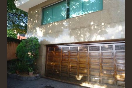 Casa à venda com 2 quartos, 196m² em Jardim das Palmeiras, São Bernardo do Campo