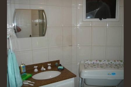 Casa à venda com 2 quartos, 196m² em Jardim das Palmeiras, São Bernardo do Campo