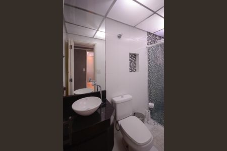 Apartamento à venda com 65m², 2 quartos e 1 vaga Apartamento à venda com 65m², 2 quartos e 1 vagaBanheiro