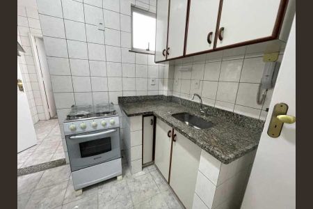Apartamento à venda com 60m², 1 quarto e 1 vaga