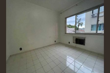 Apartamento à venda com 68m², 2 quartos e 1 vaga