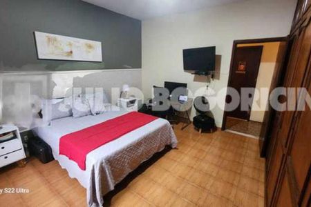 Apartamento à venda com 195m², 3 quartos e 3 vagas