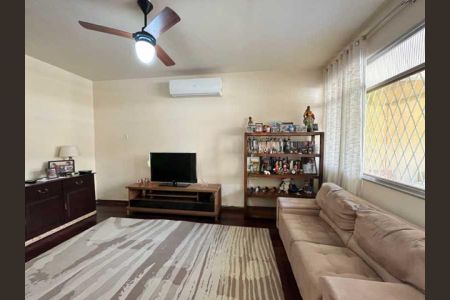 Casa à venda com 388m², 3 quartos e 6 vagas