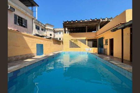 Casa à venda com 388m², 3 quartos e 6 vagas