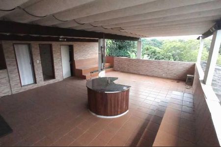 Casa à venda com 360m², 4 quartos e 3 vagas