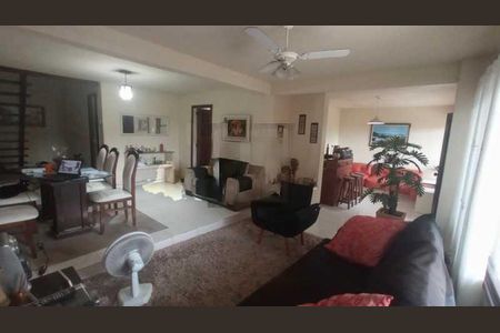 Casa à venda com 360m², 4 quartos e 3 vagas