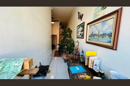 Apartamento à venda com 45m², 1 quarto e 1 vaga