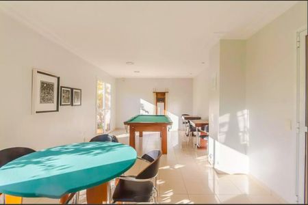 Apartamento à venda com 90m², 3 quartos e 2 vagas Apartamento à venda com 90m², 3 quartos e 2 vagasSala de Jogos