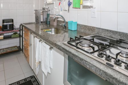 Apartamento à venda com 90m², 3 quartos e 2 vagas Apartamento à venda com 90m², 3 quartos e 2 vagasCozinha