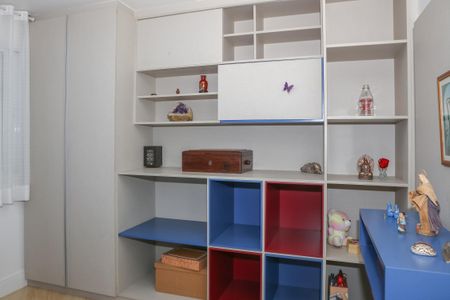 Apartamento à venda com 90m², 3 quartos e 2 vagas Apartamento à venda com 90m², 3 quartos e 2 vagasQuarto 2