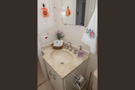 Apartamento à venda com 90m², 3 quartos e 2 vagas Apartamento à venda com 90m², 3 quartos e 2 vagasBanheiro Social