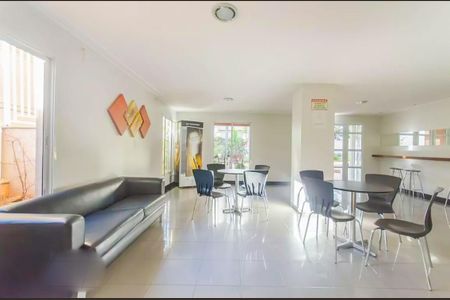 Apartamento à venda com 90m², 3 quartos e 2 vagas Apartamento à venda com 90m², 3 quartos e 2 vagasÁrea comum - Salão de festas