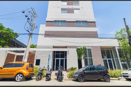 Apartamento à venda com 67m², 3 quartos e 1 vaga Apartamento à venda com 67m², 3 quartos e 1 vagaFachada